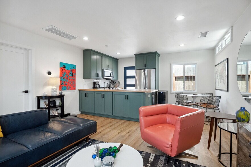 More Photos Of 4852 S Centinela Ave, Los Angeles Multifamily For Sale