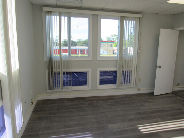 More Photos Of 983 State Route 33 W, Monroe Township Medical For Lease