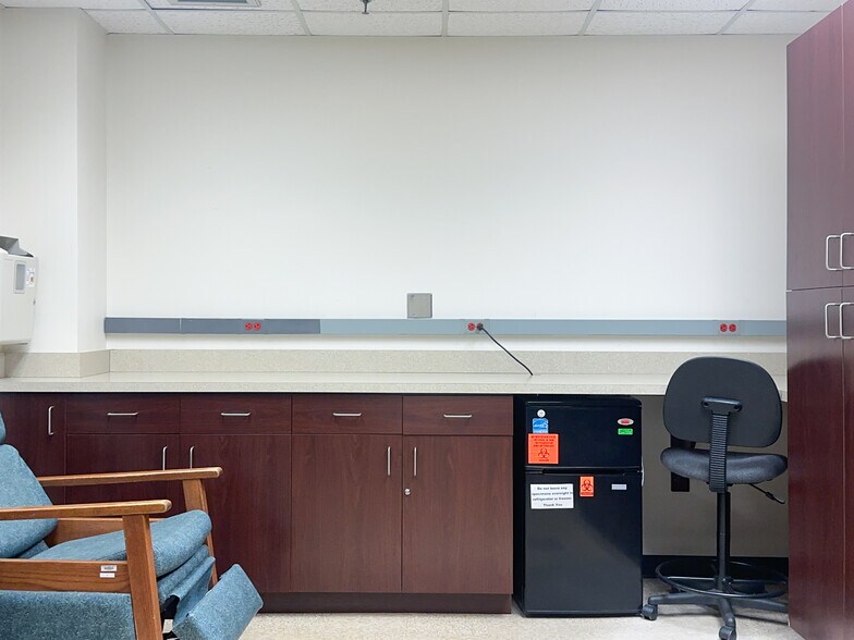 More Photos Of , Merritt Island Office For Sale