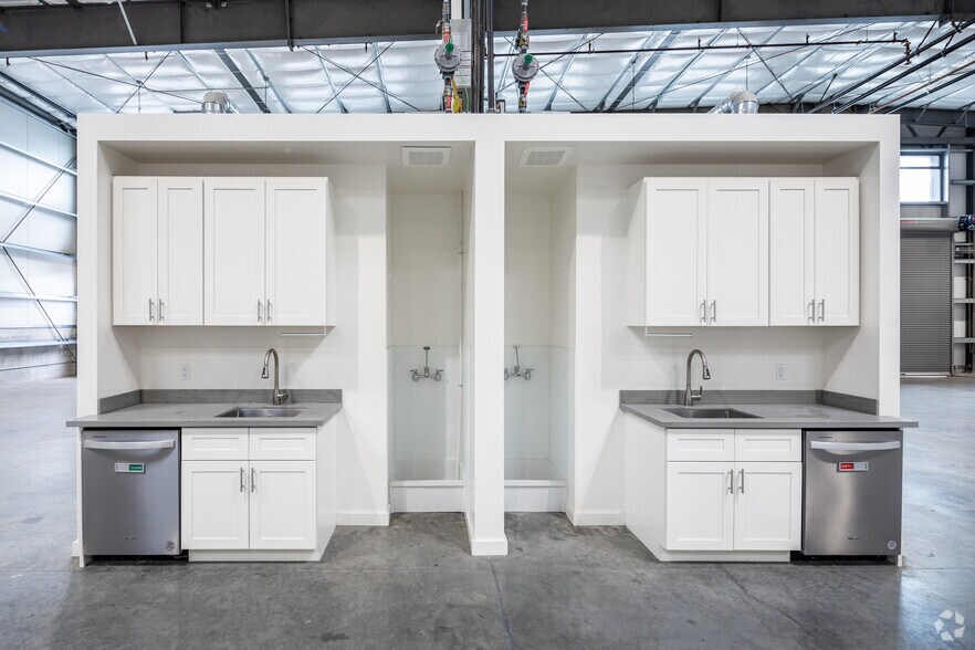 More Photos Of 1409 Egbert Ave, San Francisco Industrial For Lease