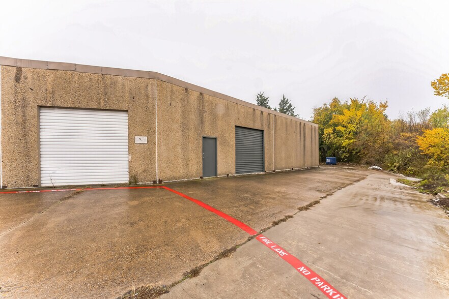 More Photos Of 720 Military Pky, Mesquite Industrial For Lease