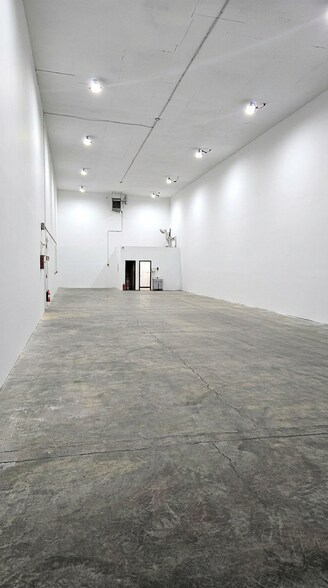 More Photos Of 2669 Route 17M, Goshen Manufacturing For Lease