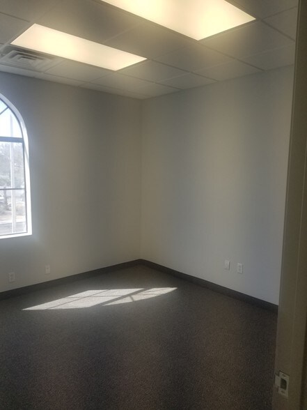 More Photos Of 3690 S Eastern Ave, Las Vegas Office For Sale