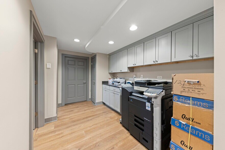 More Photos Of 127 W Aurora, Naperville Office Residential For Sale