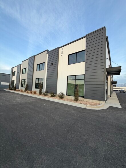 More Photos Of 3584 N Main St, Spanish Fork Industrial For Lease