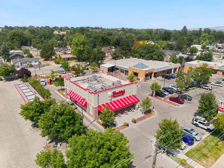 More Photos Of 2143 S Broadway Ave, Boise Fast Food For Sale