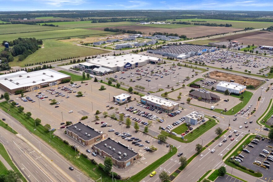 More Photos Of 250 Crossroads Dr, Plover Unknown For Lease