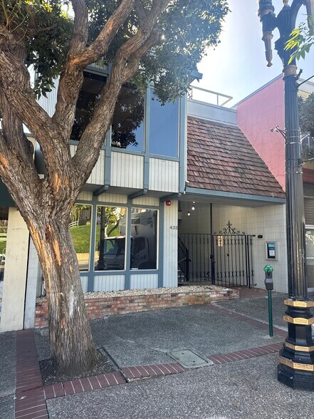 Primary Photo Of 435 Grand Ave, South San Francisco Medical For Sale