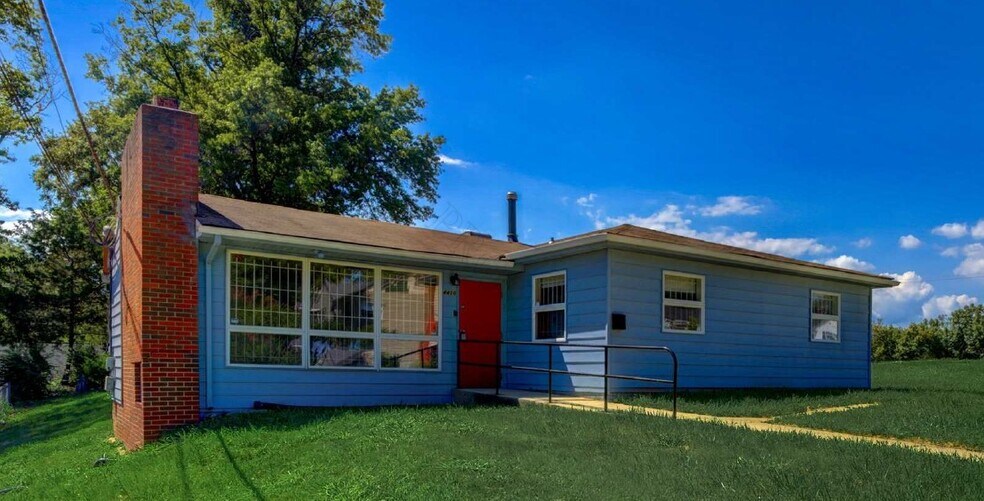 Primary Photo Of 4410 74th Ave, Hyattsville Medical For Lease