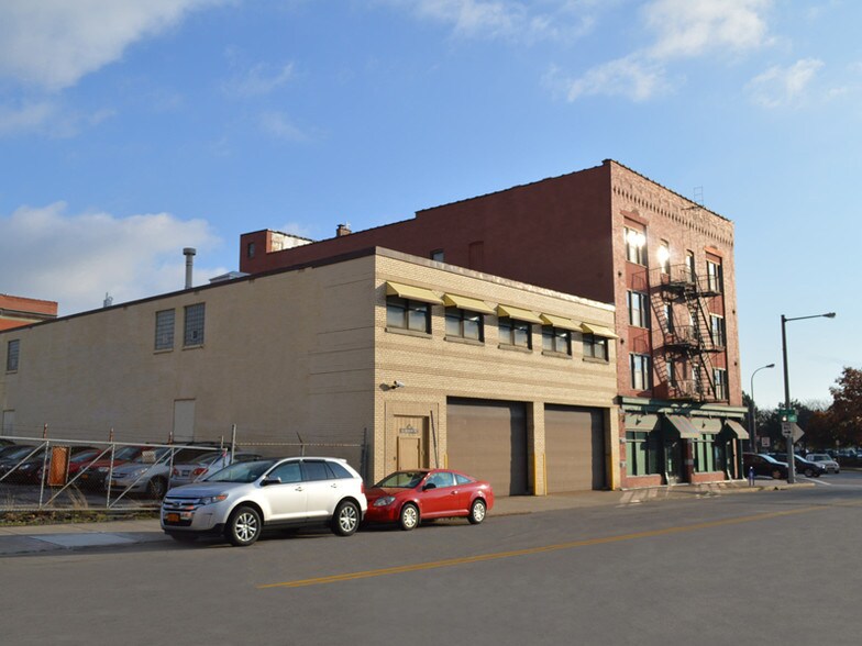 More Photos Of 68-74 E Huron St, Buffalo Apartments For Lease