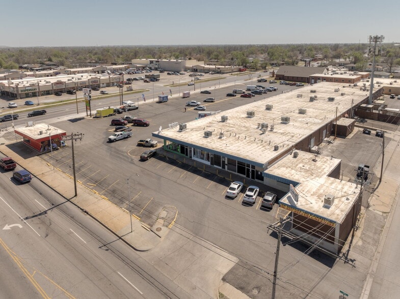 More Photos Of 4501-4609 S May Ave, Oklahoma City General Retail For Lease