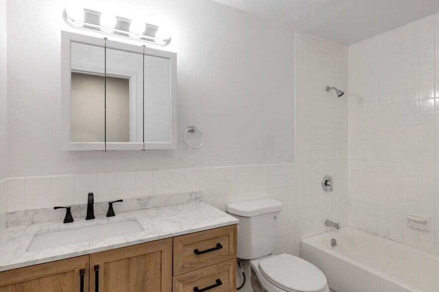 More Photos Of 2201 S Main St, Seattle Apartments For Sale
