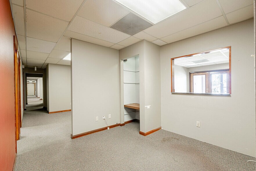 More Photos Of 3329 Florida Ave, Kenner Office For Sale