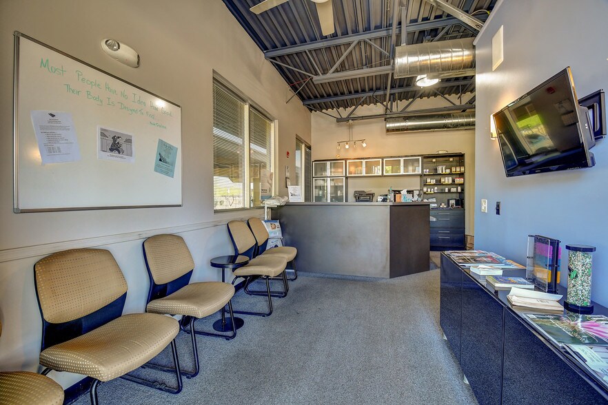 More Photos Of 15288 W Brookside Ln, Surprise Office For Lease