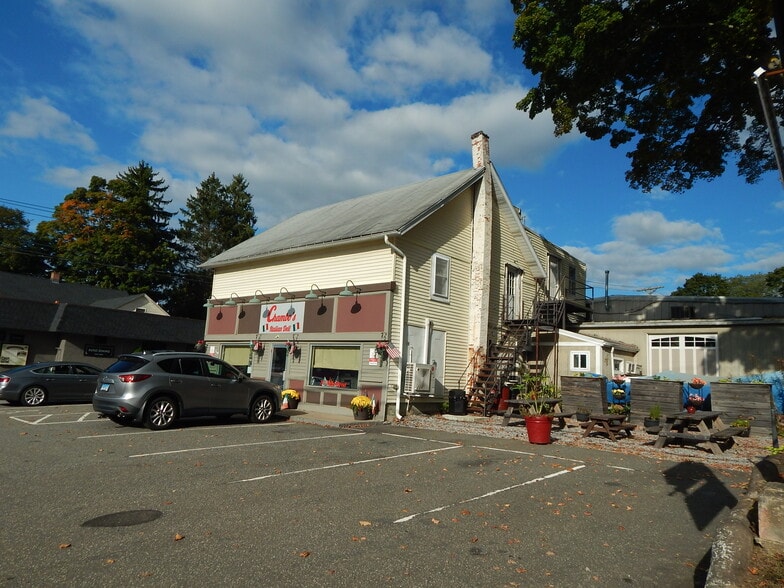 More Photos Of 83 Main St, Deep River General Retail For Lease