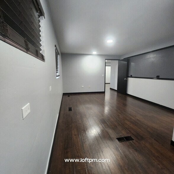 More Photos Of 372 SW 1st Ave, Ontario Office Residential For Lease