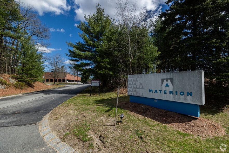 More Photos Of 300 Potash Hill Rd, Tyngsborough Research And Development For Lease