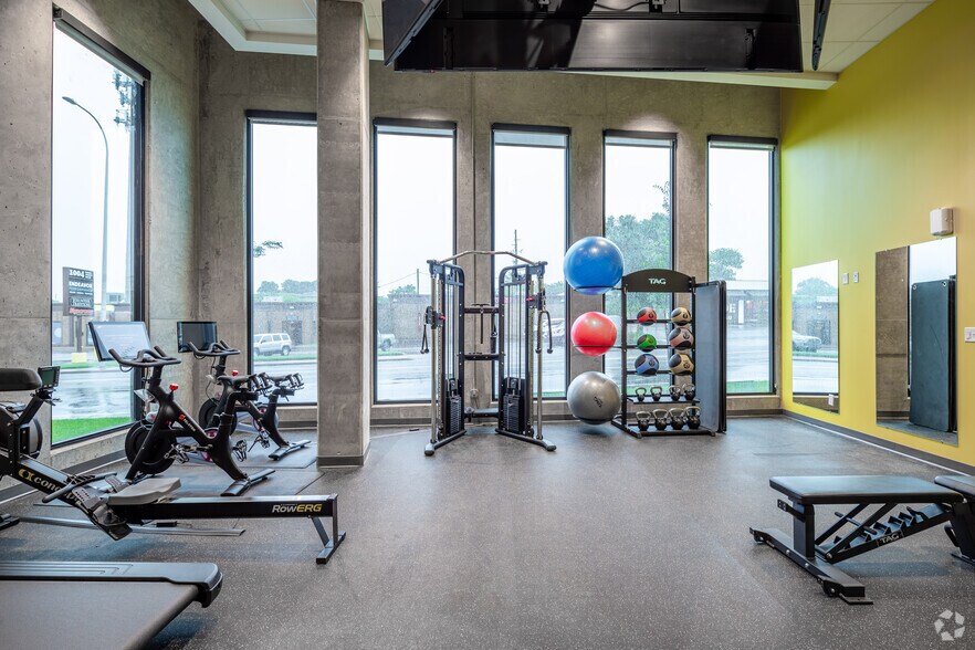 More Photos Of 1009 8th Ave S, Nashville Apartments For Lease