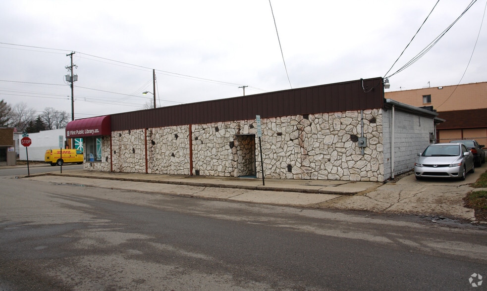 More Photos Of 3517-3519 Fenton Rd, Flint Storefront For Sale