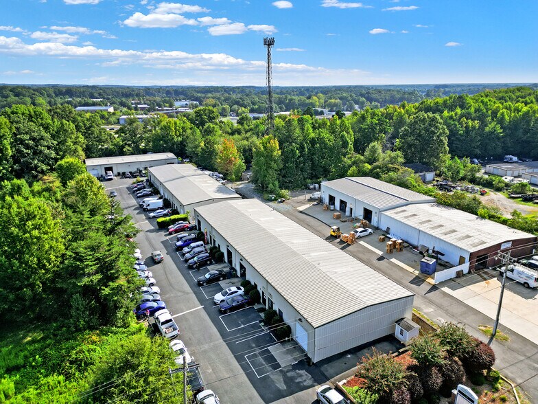 Primary Photo Of 3747 Matthews Indian Trail Rd, Stallings Warehouse For Lease