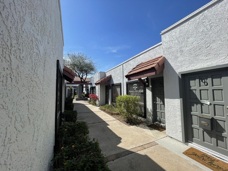 More Photos Of 2942 N 24th St, Phoenix Office Residential For Sale