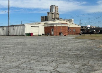 More Photos Of 4453 Broadway, Macon-Bibb Distribution For Lease