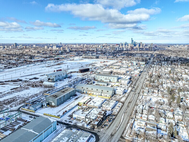More Photos Of 9912 72 Ave NW, Edmonton Industrial For Lease