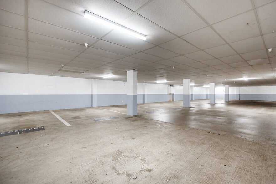 More Photos Of 7535 Little River Tpke, Annandale Office Residential For Sale