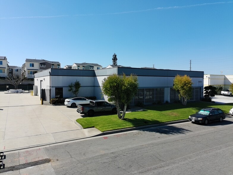 Primary Photo Of 1816-1850 Kona Dr, Compton Warehouse For Lease