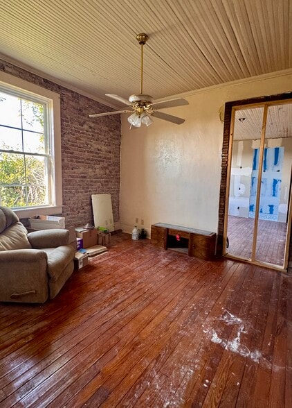 More Photos Of 2720 Cleveland St, Elloree Storefront Retail Residential For Sale