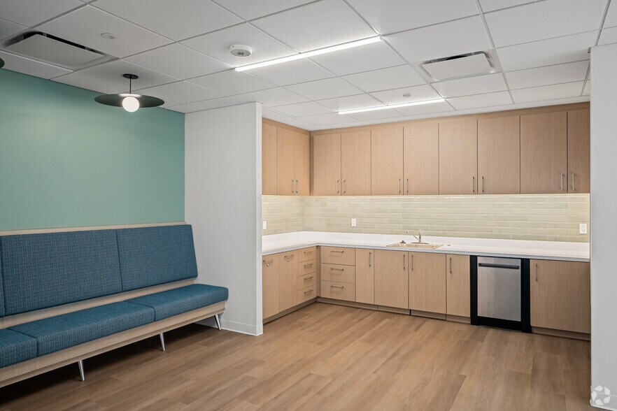 More Photos Of 2001 L St NW, Washington Coworking Space