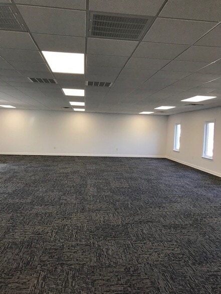 More Photos Of 113 Bulifants Blvd, Williamsburg Unknown For Lease