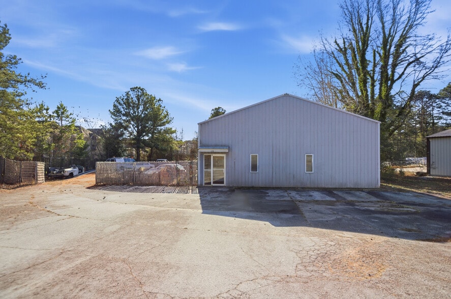Primary Photo Of 1728 Old Central Rd, Central Industrial For Sale