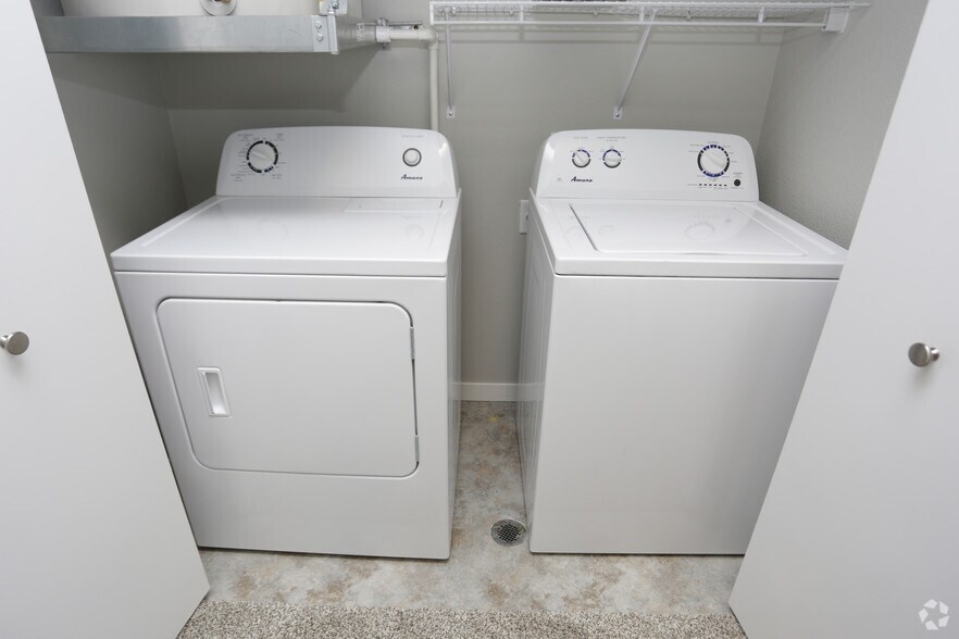 More Photos Of 1220-1250 27th Ave NW, Minot Apartments For Sale