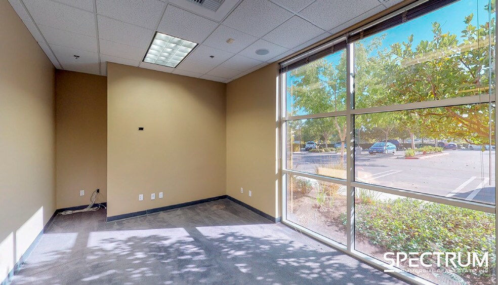 More Photos Of 27451 Tourney Rd, Valencia Medical For Lease