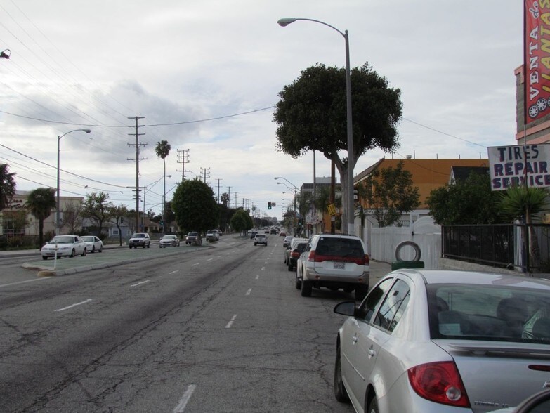 More Photos Of 3137 W Imperial Hwy, Inglewood Auto Repair For Lease