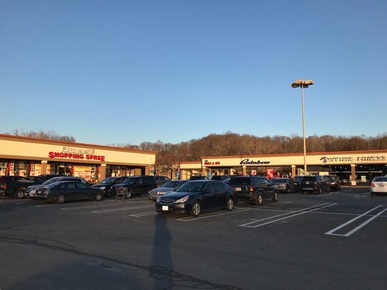 More Photos Of 162-300 Chase Ave, Waterbury General Retail For Lease
