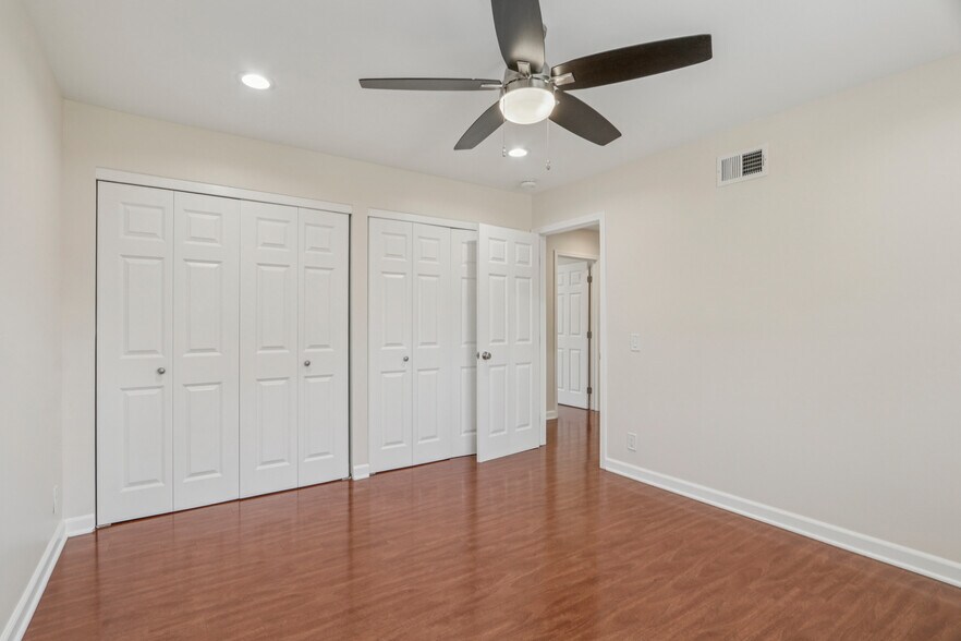 More Photos Of 17148 Stare St, Northridge Apartments For Sale