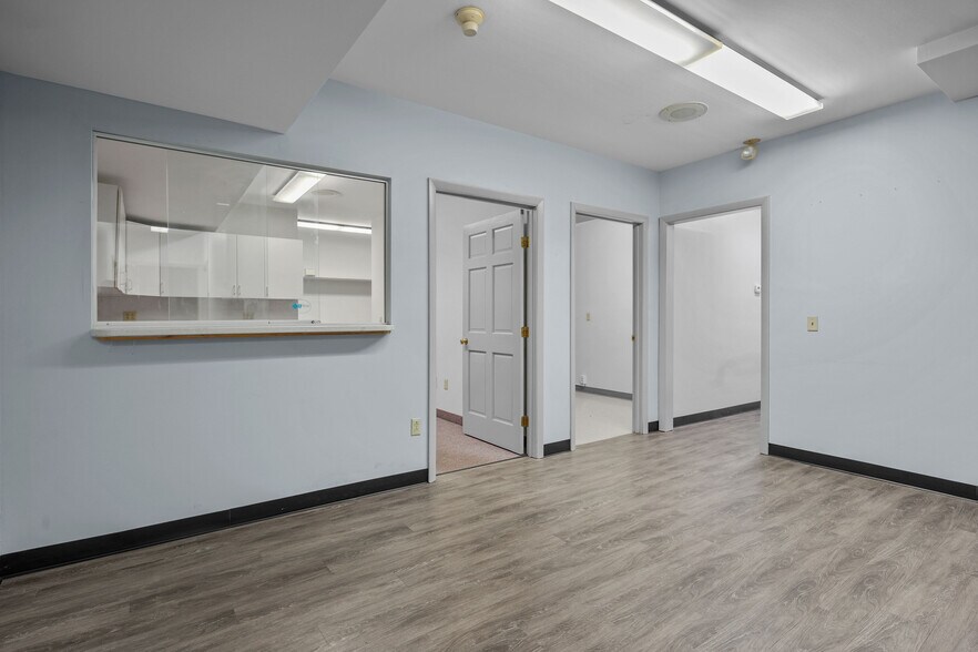More Photos Of 100 Smithfield Ave, Pawtucket Medical For Sale