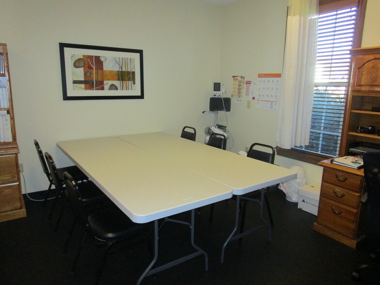 More Photos Of 23 Forry St, Newark Office Residential For Lease