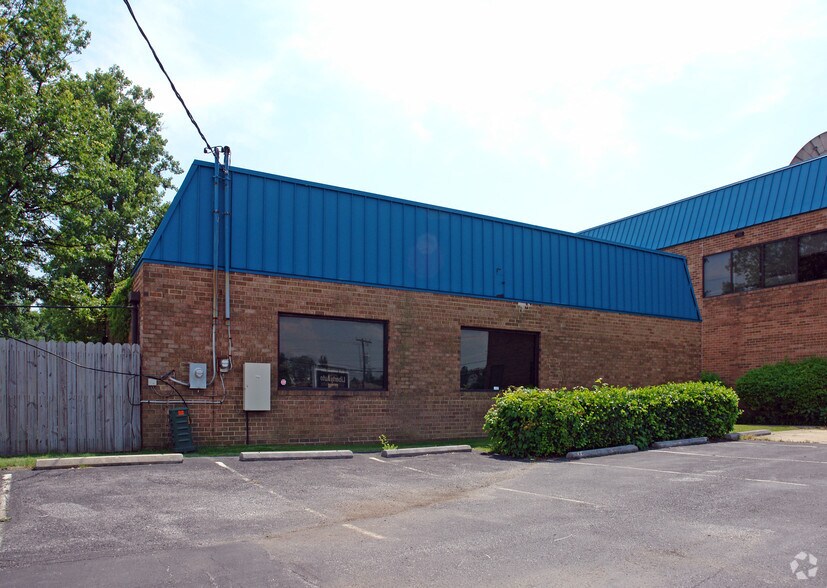 More Photos Of , Laurel Unknown For Sale