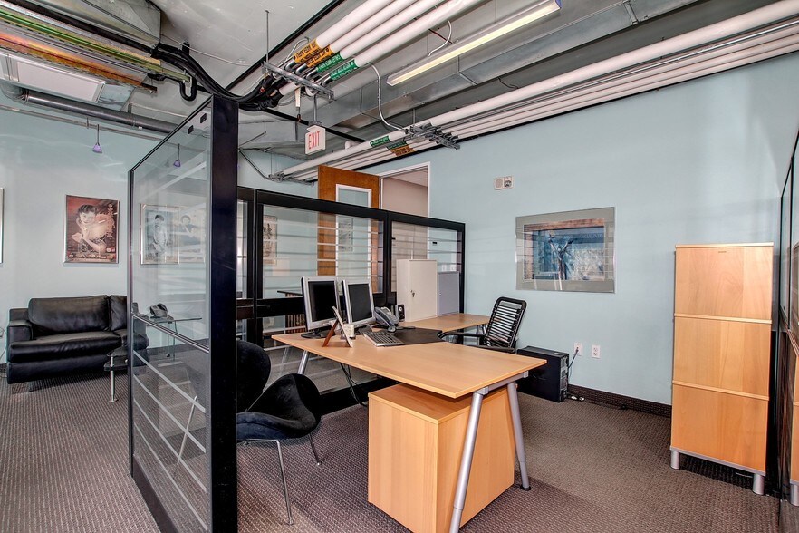 More Photos Of 3033 N Central Ave, Phoenix Loft Creative Space For Sale