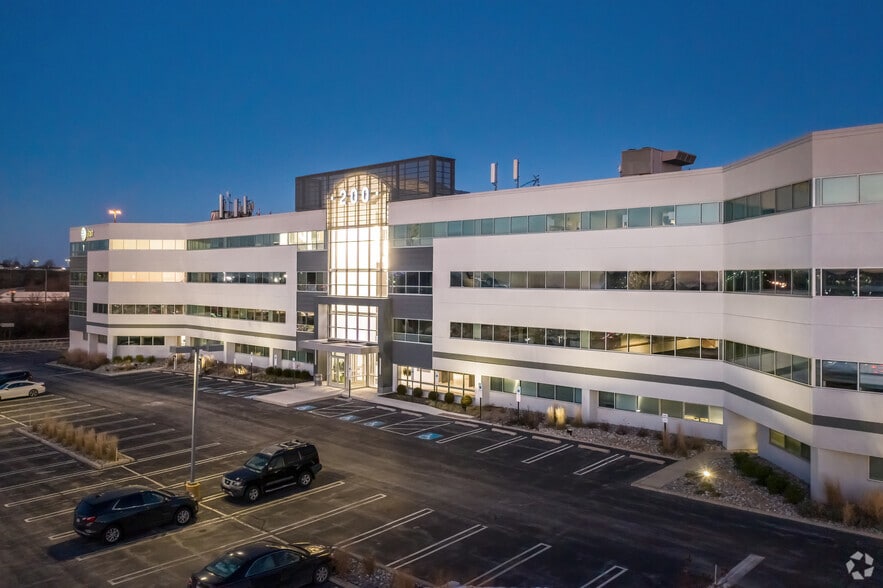 More Photos Of 200 N Warner Rd, King Of Prussia Office For Lease