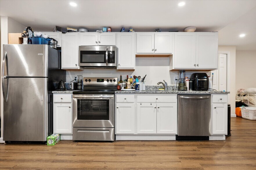 More Photos Of 72 3rd St, Bangor Apartments For Sale