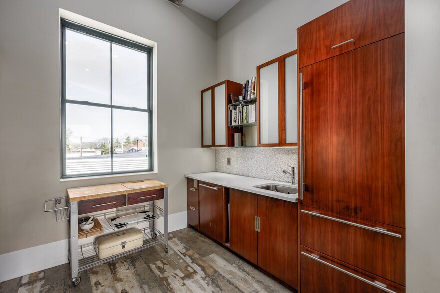 More Photos Of 81 N Main St, Ellenville Office Residential For Sale