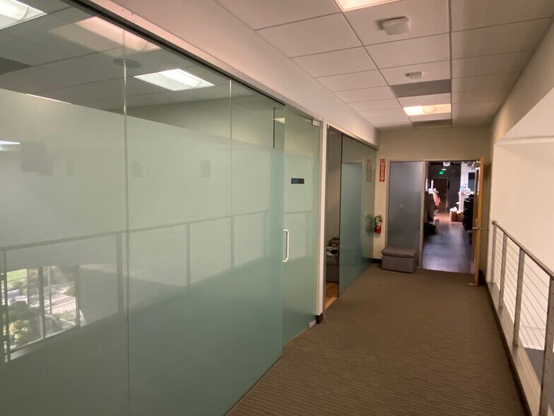 More Photos Of 9223 Eton Ave, Chatsworth Manufacturing For Lease