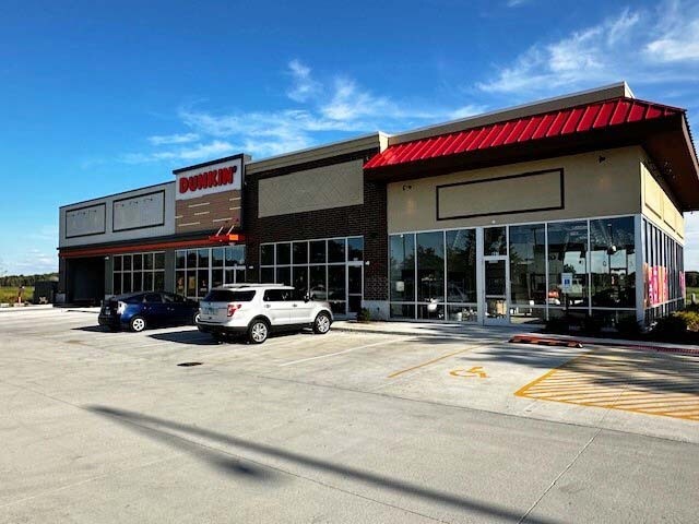 More Photos Of 671 Weber Rd, Romeoville Auto Repair For Lease