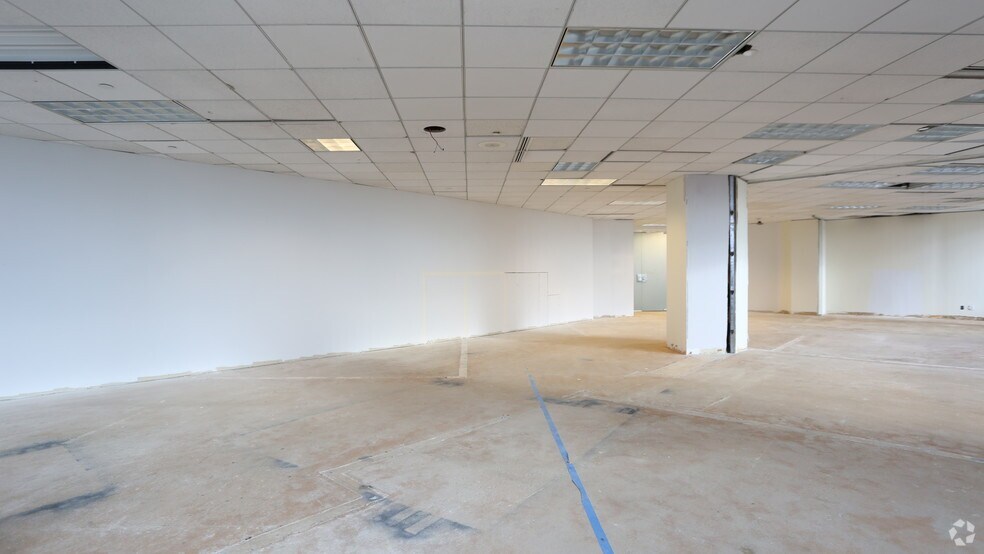 Photo of 24th Floor Ste 2420