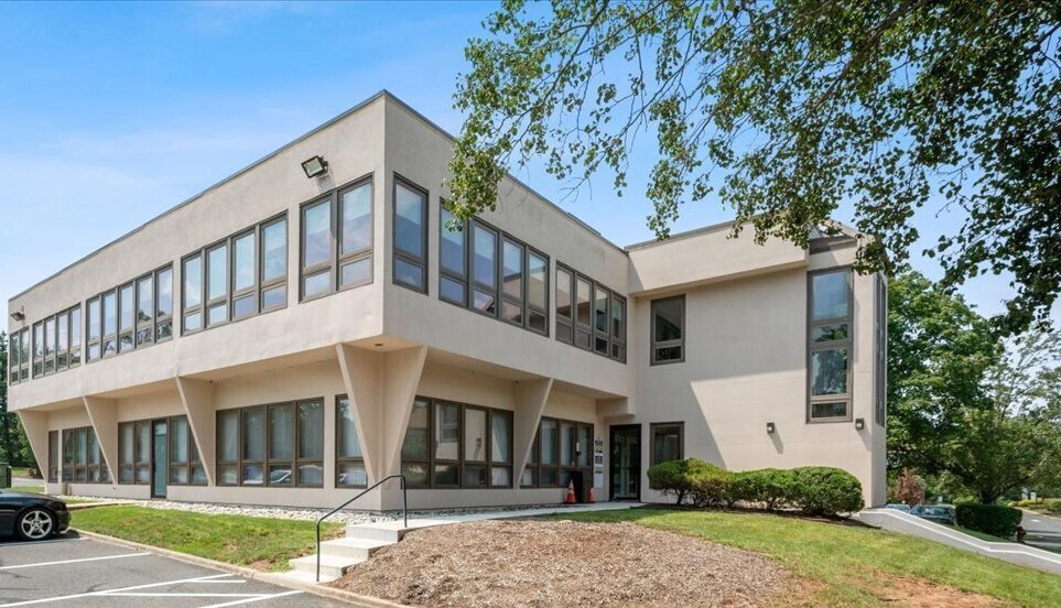 More Photos Of 674 US Highway 202, Bridgewater Medical For Sale