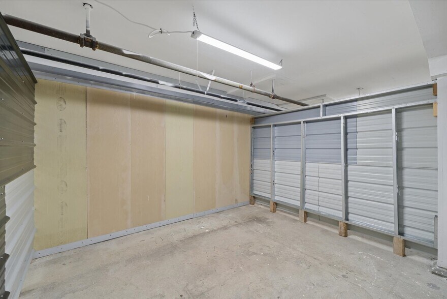 More Photos Of 21 Ann St, Brock Office For Sale